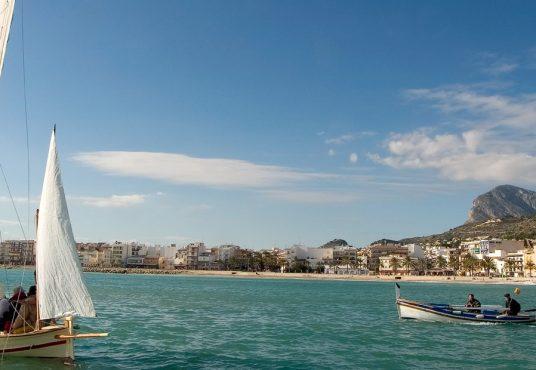 baugrundstueck-fuer-eine-groessere-immobilie-mit-traumhaften-meerblick-500-m-vom-meer-entfernt-in-javea-an-der-costa-blanca