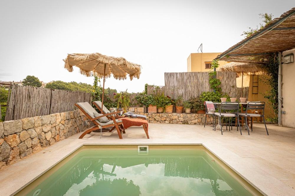 bezauberndes-dorfhaus-mit-pool-in-genova