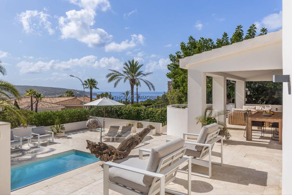stilvolle-villa-mit-herrlichem-meerblick-in-santa-ponsa-auf-mallorca