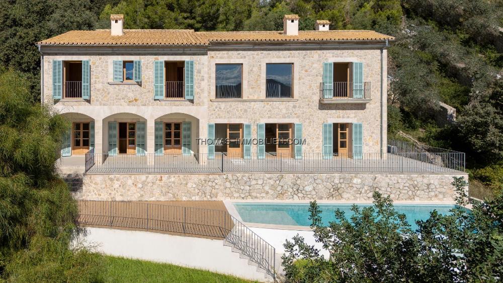 lichtdurchflutete-villa-mit-pool-in-pollenca-auf-mallorca