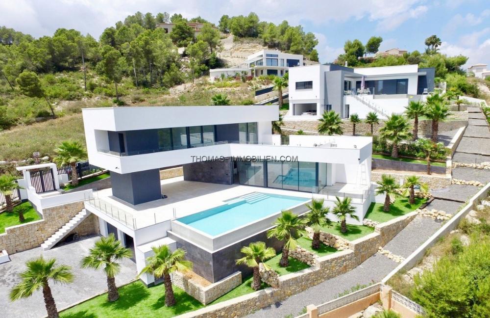 moderne-neubau-luxux-villa-mit-pool-und-meerblick-in-javea-an-der-costa-blanca