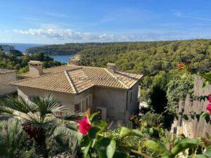 lichtdurchflutete-villa-mit-meerblick-terrasse-und-pool-in-sol-de-mallorca-balearen
