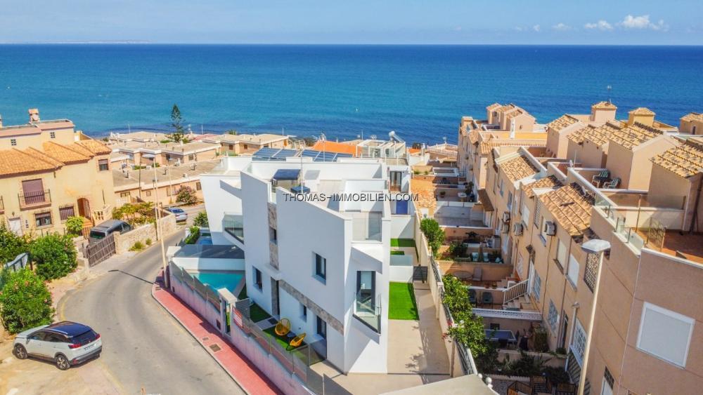 exclusive-neue-villa-nur-140-m-vom-meer-entfernt-in-torrevieja-an-der-costa-blanca