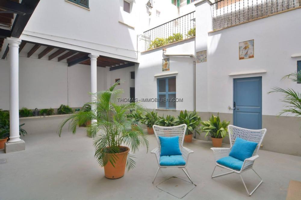 geraeumiges-5-schlafzimmer-apartment-im-zentrum-von-palma-auf-mallorca