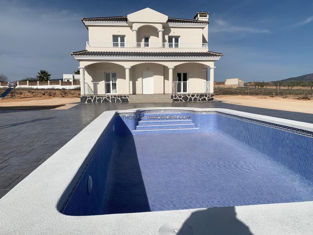 neue-villa-mit-pool-in-pinoso-spanien