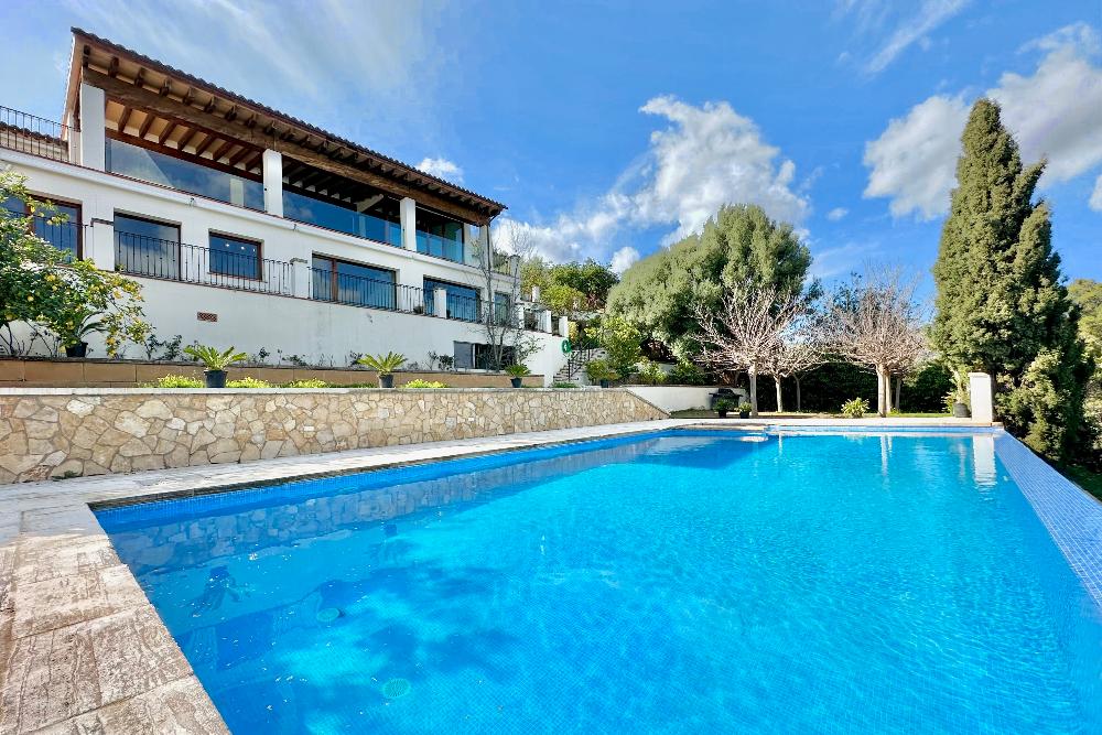 wunderbare-villa-mit-spektakulaerer-aussicht-in-esporles-auf-mallorca-zur-miete