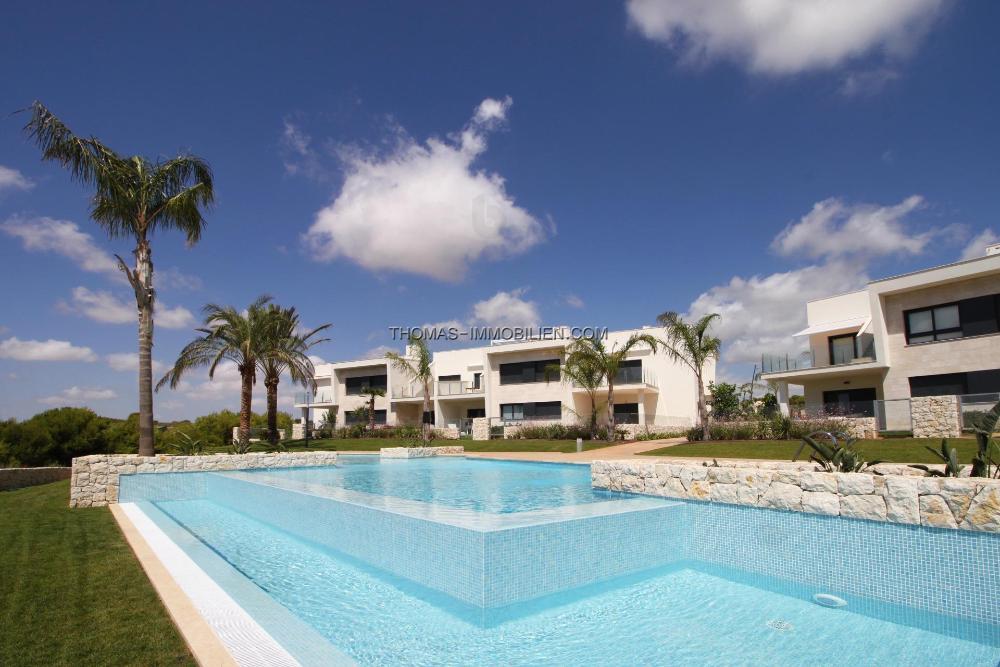 neu-gebaute-wohnanlage-im-mediterranen-stil-in-pilar-de-la-horadada-spanien