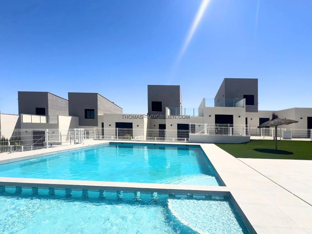 neubau-von-schoenen-stadthaeusern-in-altaona-golf-resort-murcia