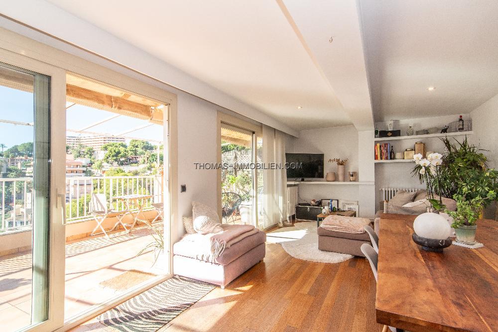 ruhig-gelegenes-penthouse-mit-blick-auf-den-hafen-in-el-terreno