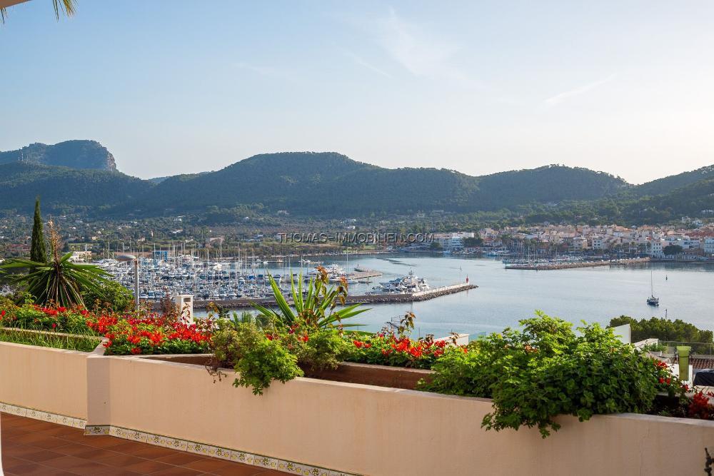 grosszuegiges-apartment-mit-tollem-meerblick-und-terrasse-in-port-d-andratx-auf-mallorca
