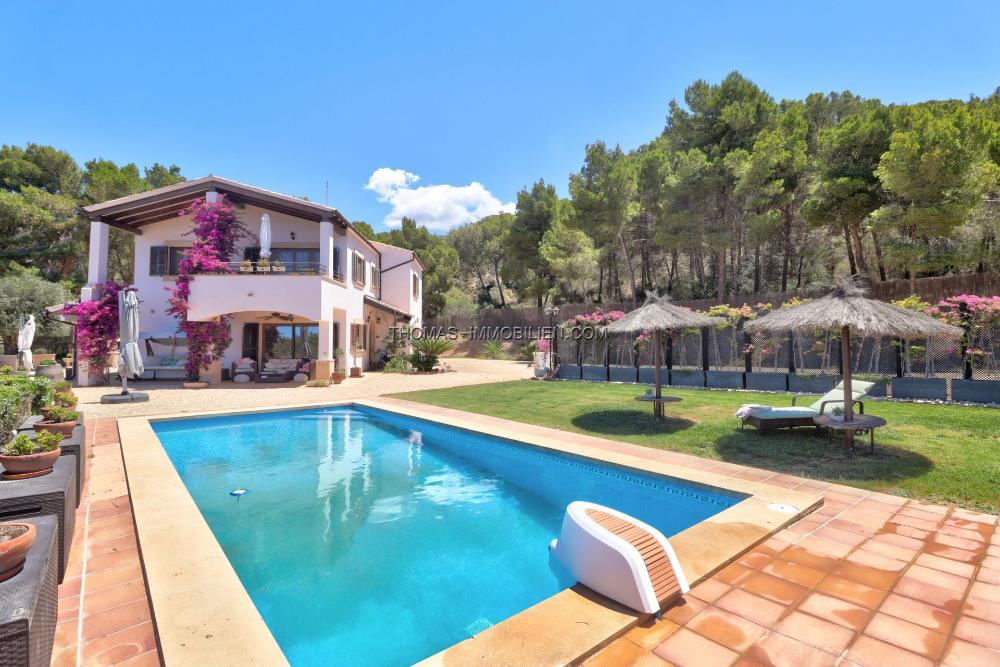 atemberaubenden-finca-auf-einem-grosszuegigen-und-privaten-17-243-m-grossen-grundstueck-mit-pool-in-calvia-auf-mallorca