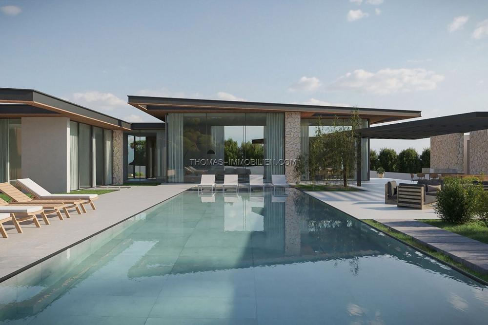 villa-im-bungalow-stil-auf-einem-grossen-grundstueck-in-santa-ponsa-auf-mallorca