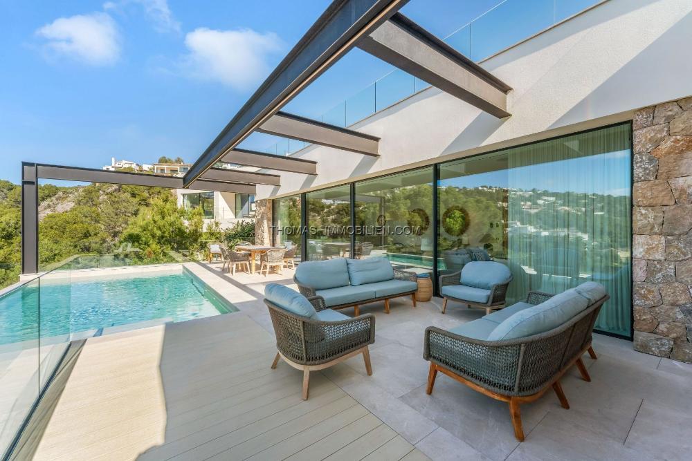 exklusive-luxusvilla-mit-panoramablick-auf-das-meer-im-prestigetraechtigen-puerto-andratx-auf-mallorca
