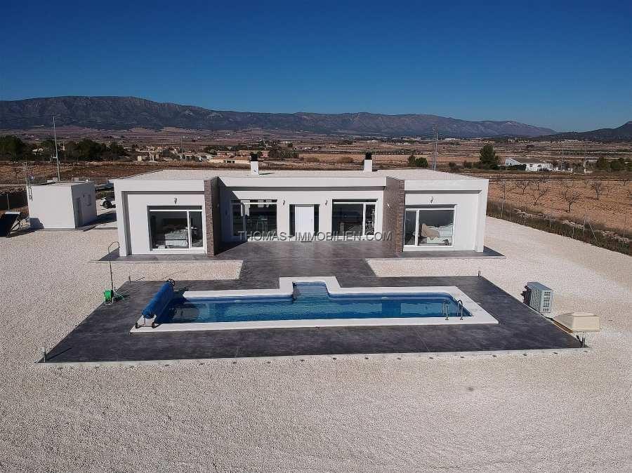 neubau-villen-auf-sehr-grossen-grundstuecken-in-pinoso-spanien
