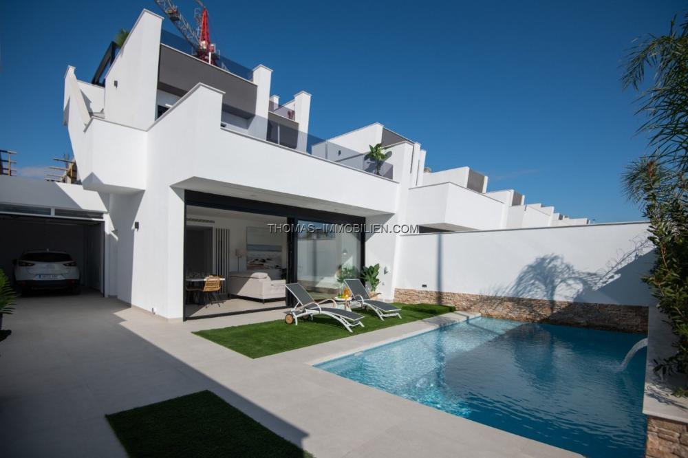 neubau-von-stadthaeusern-mit-privatem-swimmingpool-in-san-javier-spanien