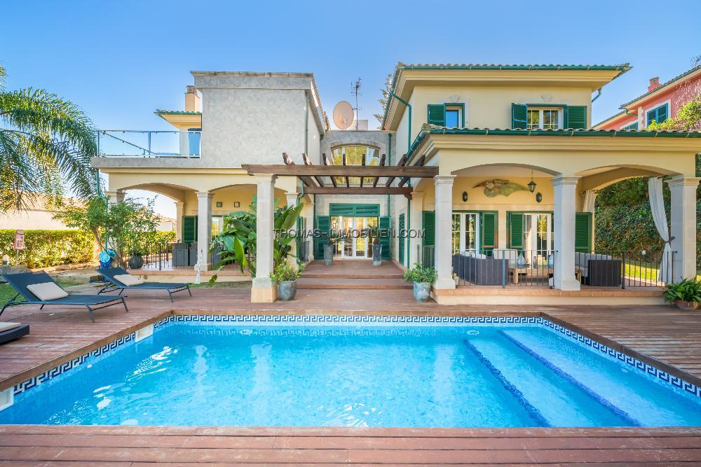 einzigartiges-chalet-mit-meerblick-und-pool-in-cala-vinyes-auf-mallorca