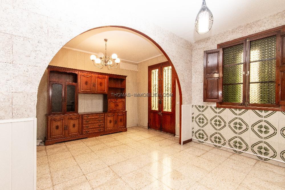 erdgeschosswohnung-mit-innenhof-in-zentraler-lage-in-santa-catalina-auf-mallorca
