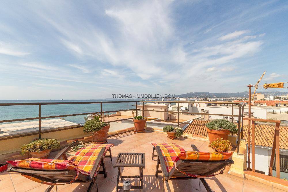 stadthaus-in-bester-lage-mit-meerblick-und-innenhof-im-molinar-auf-mallorca