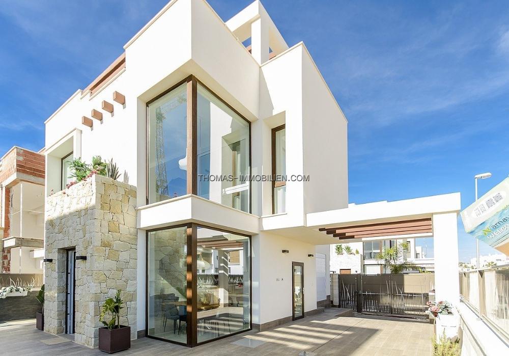 neubauvillen-mit-privatem-pool-in-los-montesinos-spanien