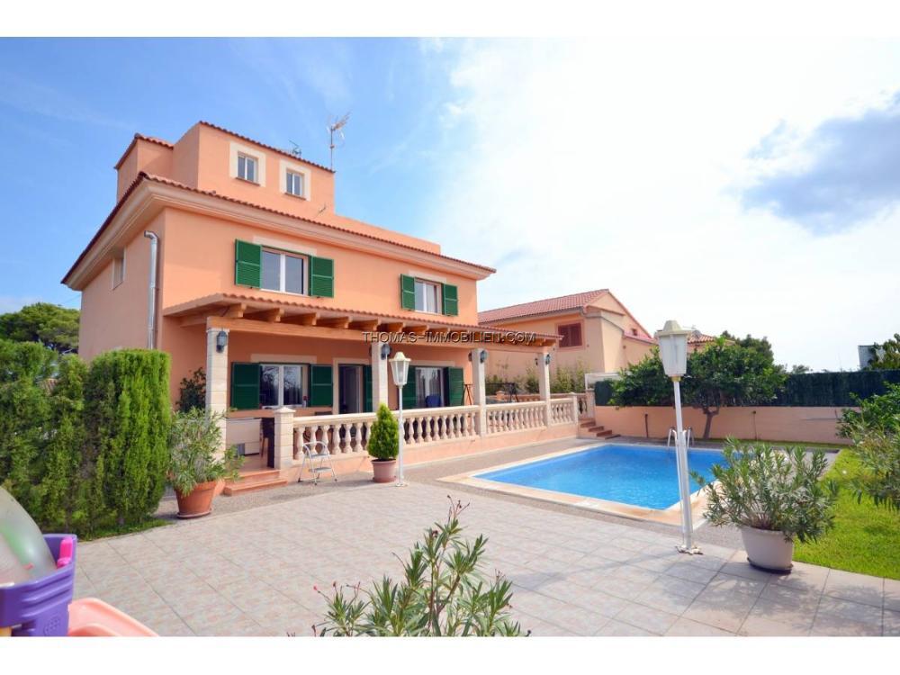 hochwertige-haus-in-cala-millor-inkl-einer-lizenz-fuer-ferienvermietung