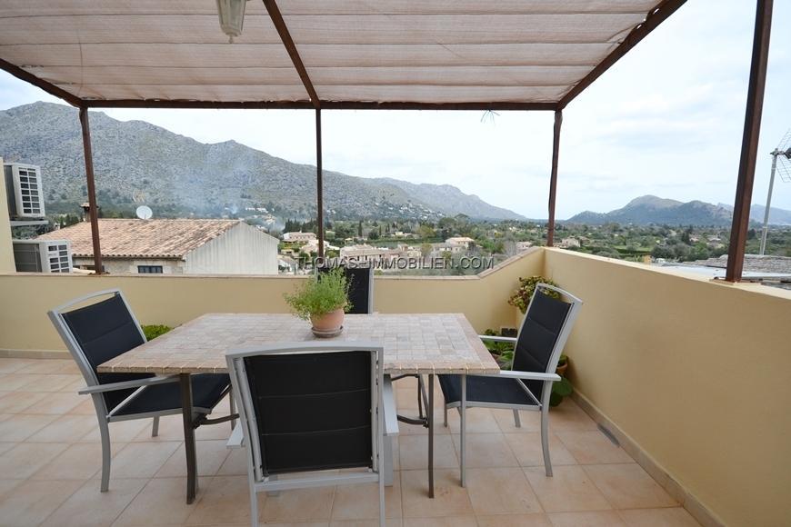 stadthaus-mit-terrassen-und-atemberaubender-aussicht-in-pollensa-auf-mallorca