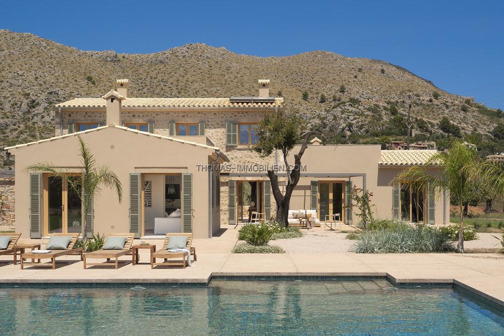 brandneue-luxus-landvilla-in-der-naehe-von-pollensa-auf-mallorca