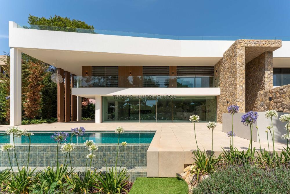 atemberaubende-neu-gebaute-design-villa-in-der-begehrten-gegend-von-santa-ponsa-auf-mallorca