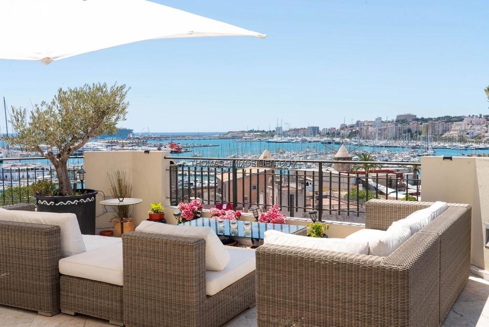 helle-wohnung-mit-grosser-terrasse-und-meerblick-in-santa-catalina-auf-mallorca