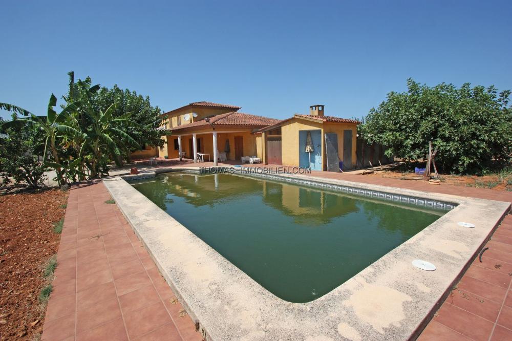 finca-mit-pool-und-pflegeleichten-aussenbereich-in-pedreguer-an-der-costa-blanca