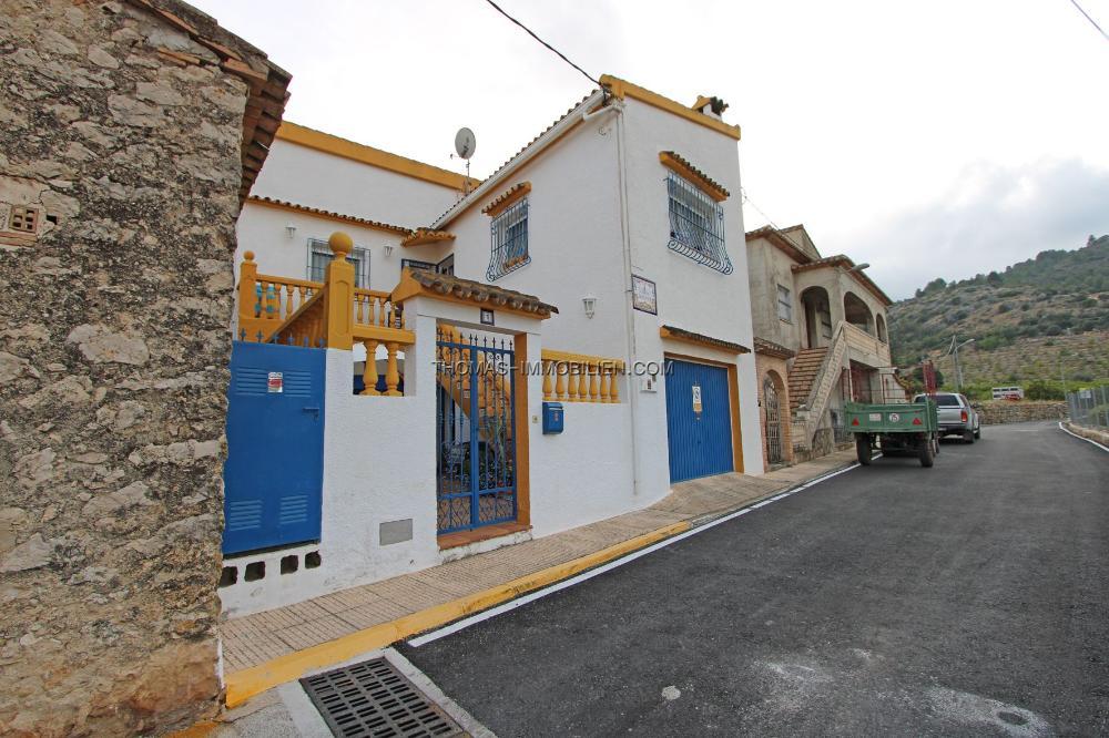 dorfhaus-mit-fantastischer-aussicht-in-rafol-de-almunia-an-der-costa-blanca