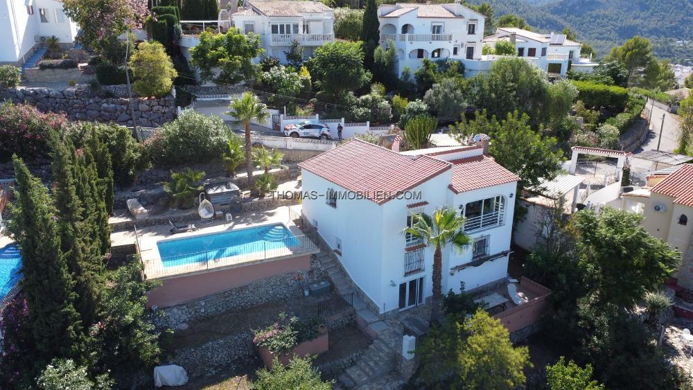 villa-mit-pool-und-fantastischem-meerblick-in-orba-an-der-costa-blanca