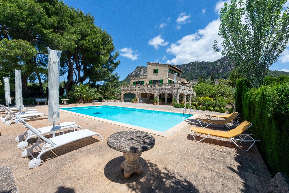 traumfinca-in-mitten-der-natur-mit-pool-in-valldemossa
