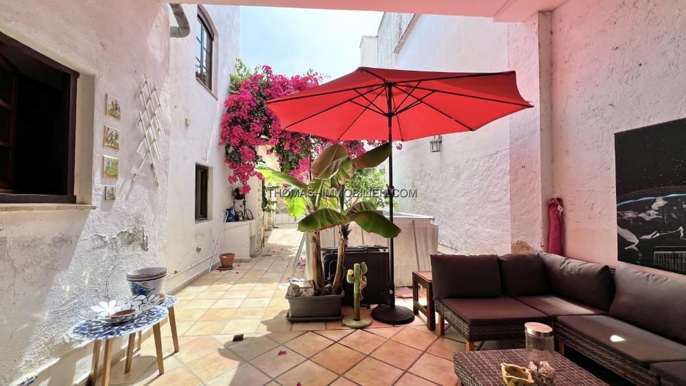 charmantes-spanisches-stadthaus-mit-4-schlafzimmern-und-patio