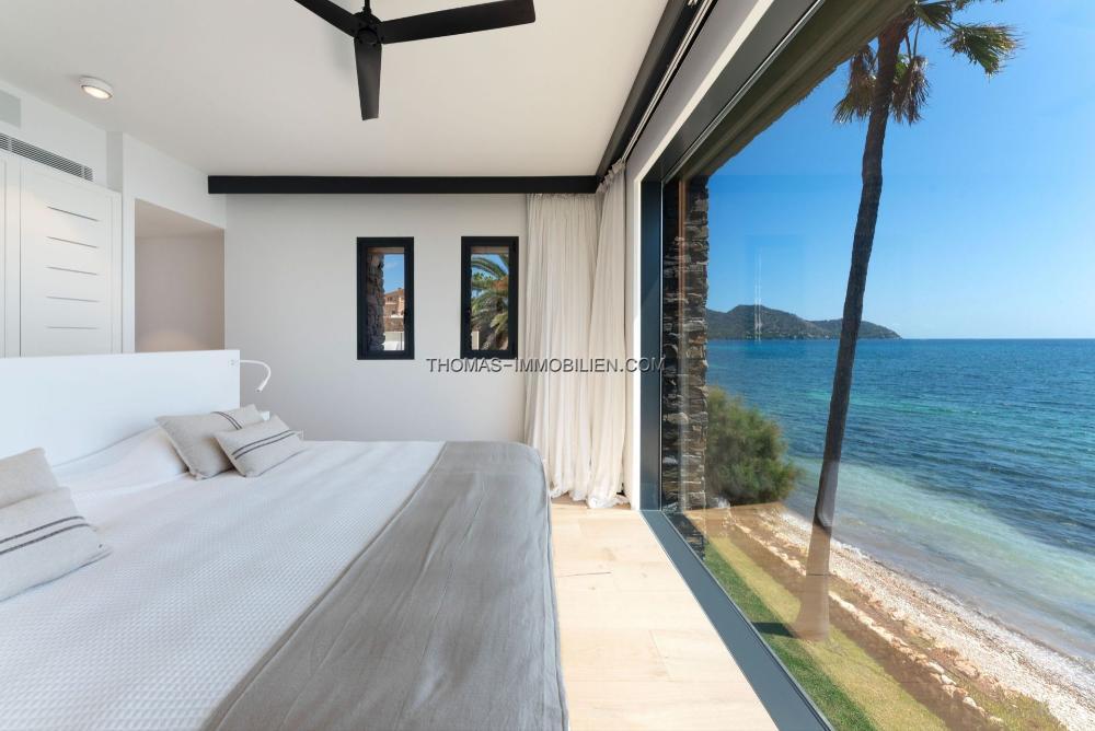 herausragende-neu-erbaute-villa-in-erster-reihe-der-ruhigen-und-malerischen-kuestenregion-von-port-verd-cala-bon-auf-mallorca