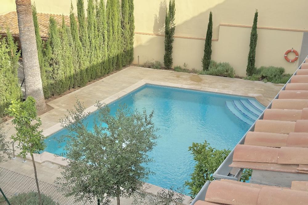 doppelhaushaelfte-mit-gemeinschaftspool-in-calvia-auf-mallorca-zur-miete