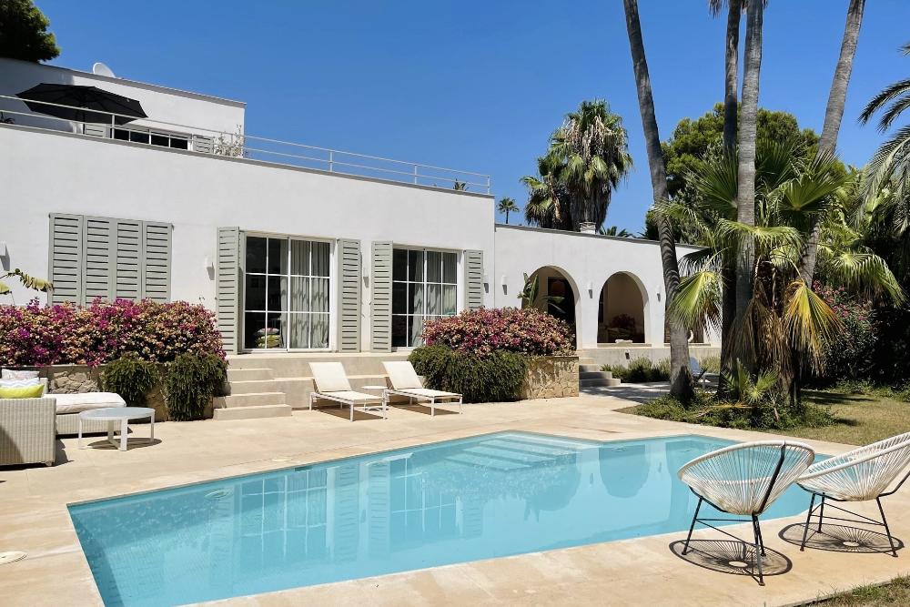 luxurioese-villa-mit-pool-in-palmanova-auf-mallorca-zur-miete