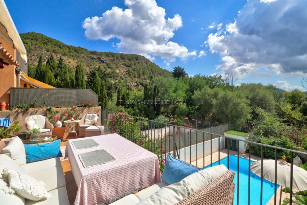 verzauberndes-mediterranesaus-fusslaeufig-zum-wunderschoenen-zentrum-von-puigpunyent-auf-mallorca