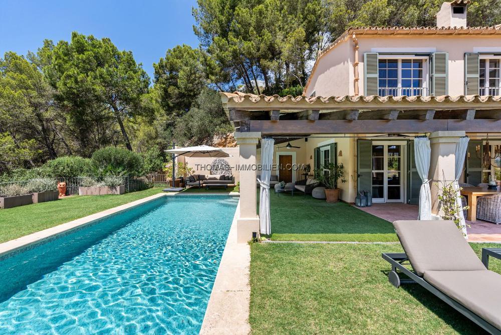 exquisites-mediterranes-anwesen-mit-panoramablick-auf-das-meer-in-camp-de-mar-auf-mallorca