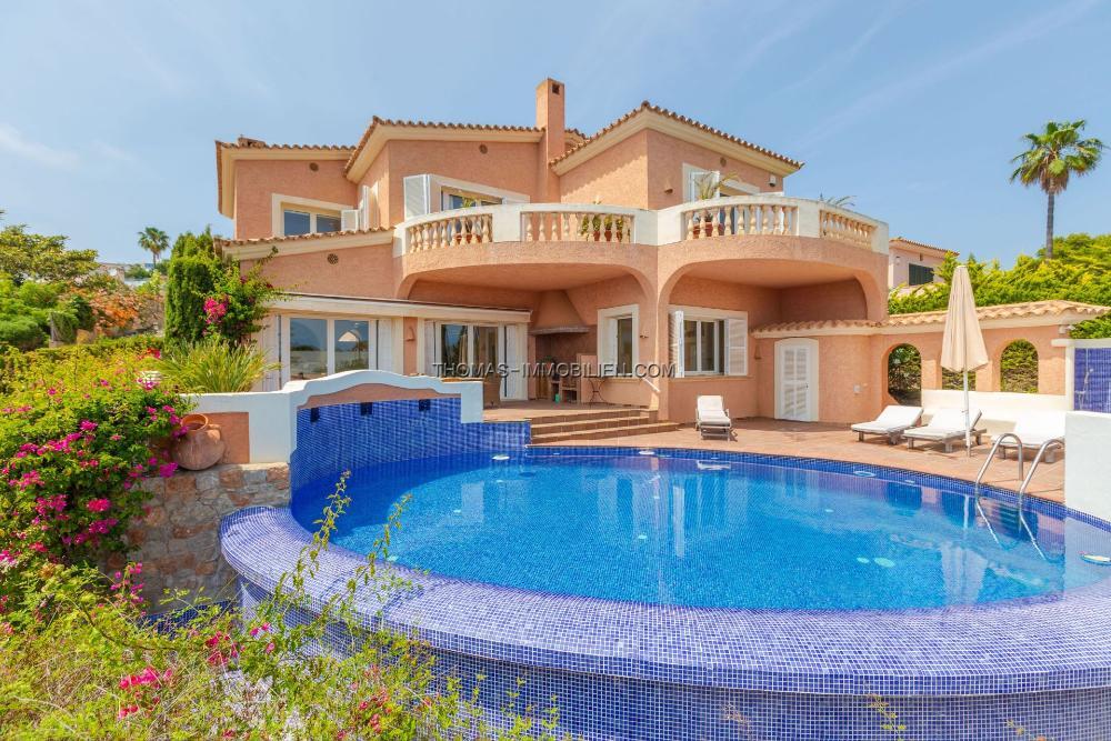 zeitgenoessische-luxusvilla-mit-meerblick-in-nova-santa-ponsa-auf-mallorca