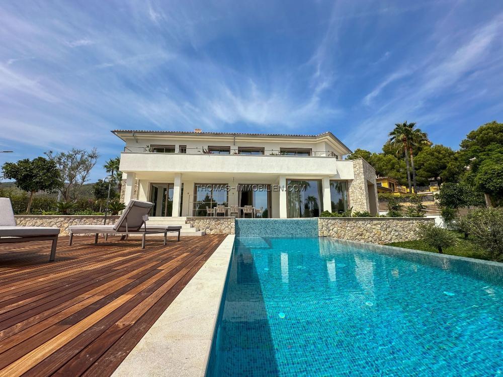 luxusvilla-mit-grossem-pool-in-sehr-guter-lage-in-bendinat-auf-mallorca