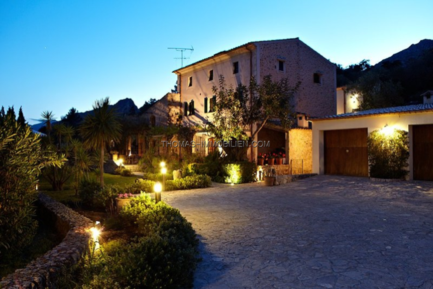 fantastische-finca-mit-3-gaestehaeuser-privatem-pool-und-tennisplatz-in-cala-san-vicente-auf-mallorca