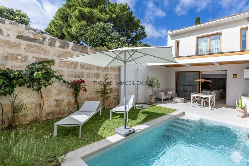 stadthaus-mit-pool-und-garten-in-pollenca-auf-mallorca